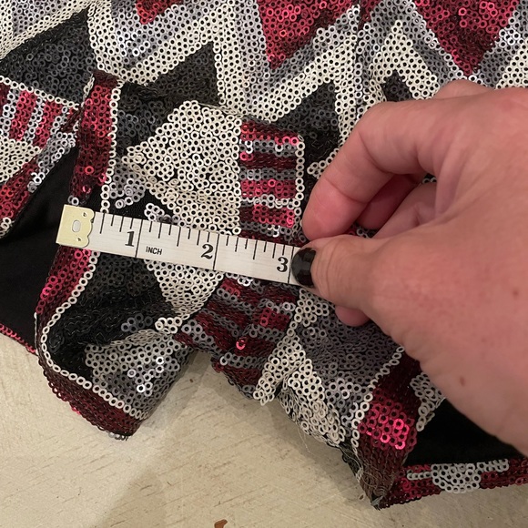 Sequin shorts - Picture 3 of 5